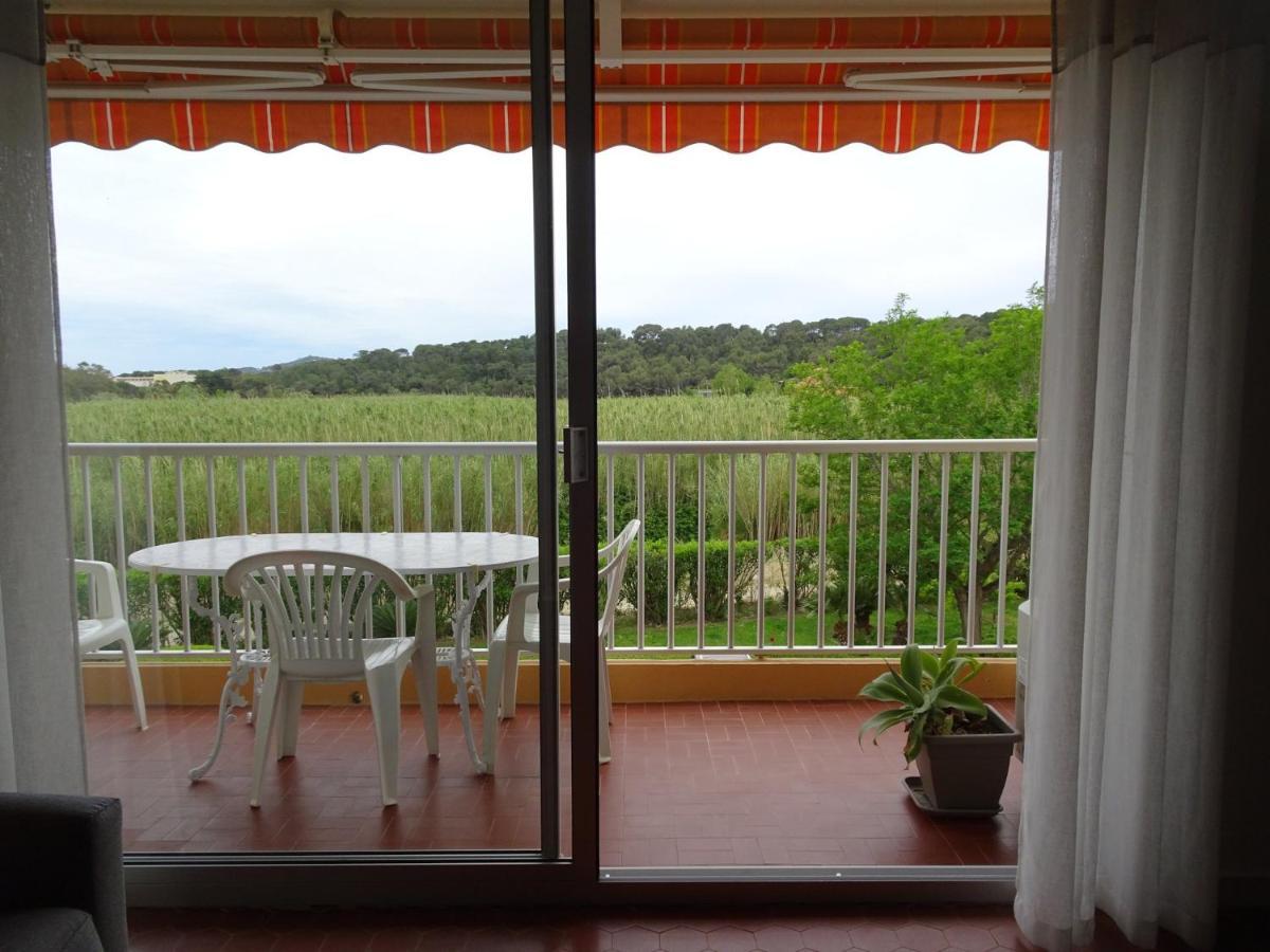 T3 150 M De La Plage, Climatisation, Piscine Et Parking Privatif - Le Lavandou Bagian luar foto