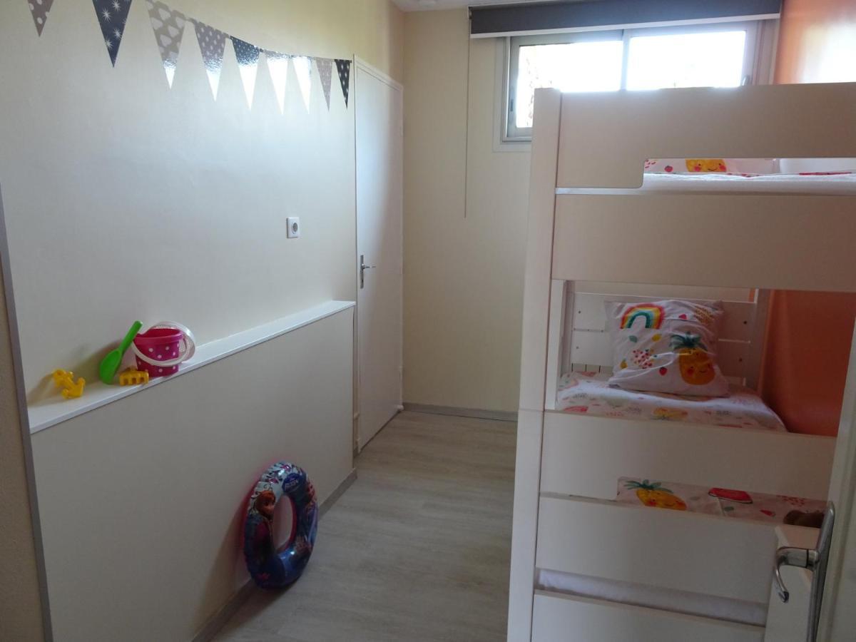 T3 150 M De La Plage, Climatisation, Piscine Et Parking Privatif - Le Lavandou Bagian luar foto