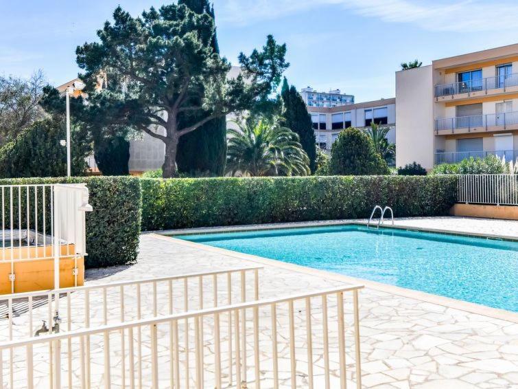 T3 150 M De La Plage, Climatisation, Piscine Et Parking Privatif - Le Lavandou Bagian luar foto